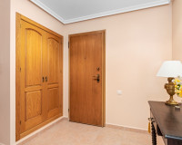 Resale - Apartment / Flat - Torrevieja - Torrevieja - Centre