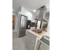 Resale - Apartment / Flat - Torrevieja