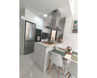 Resale - Apartment / Flat - Torrevieja