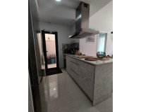 Resale - Apartment / Flat - Torrevieja