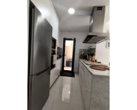 Resale - Apartment / Flat - Torrevieja