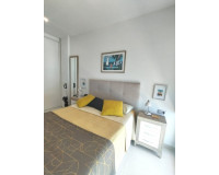 Resale - Apartment / Flat - Torrevieja