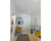 Resale - Apartment / Flat - Torrevieja