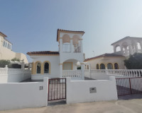 Resale - Villa - Orihuela