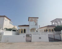 Resale - Villa - Orihuela