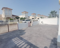 Resale - Villa - Orihuela