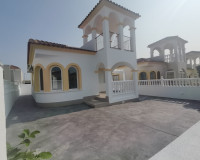Resale - Villa - Orihuela