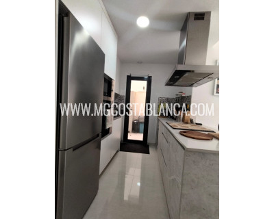 Resale - Apartment / Flat - Torrevieja