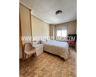 Resale - Apartment / Flat - Torrevieja - Torrevieja - Centre