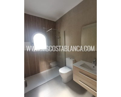 Resale - Villa - Orihuela