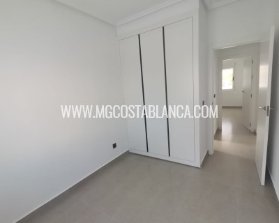 Resale - Villa - Orihuela