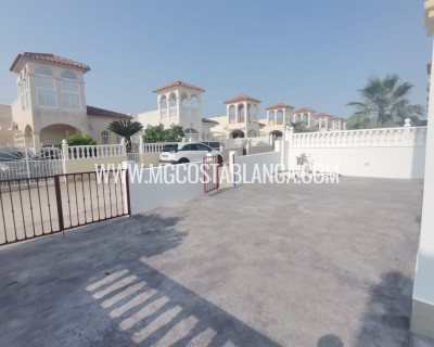 Resale - Villa - Orihuela