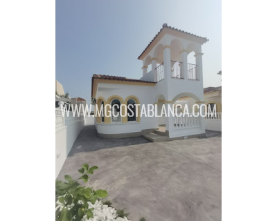 Resale - Villa - Orihuela