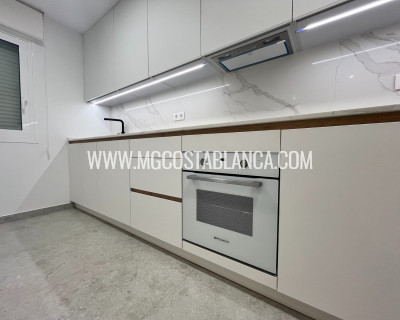 Resale - Apartment / Flat - Torrevieja - Nueva Torrevieja - Aguas Nuevas